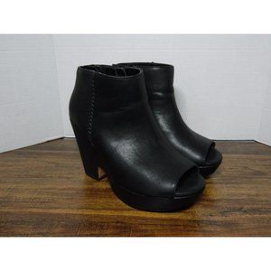 Torrid Peep Toe Wedge Heels Wide Size 8